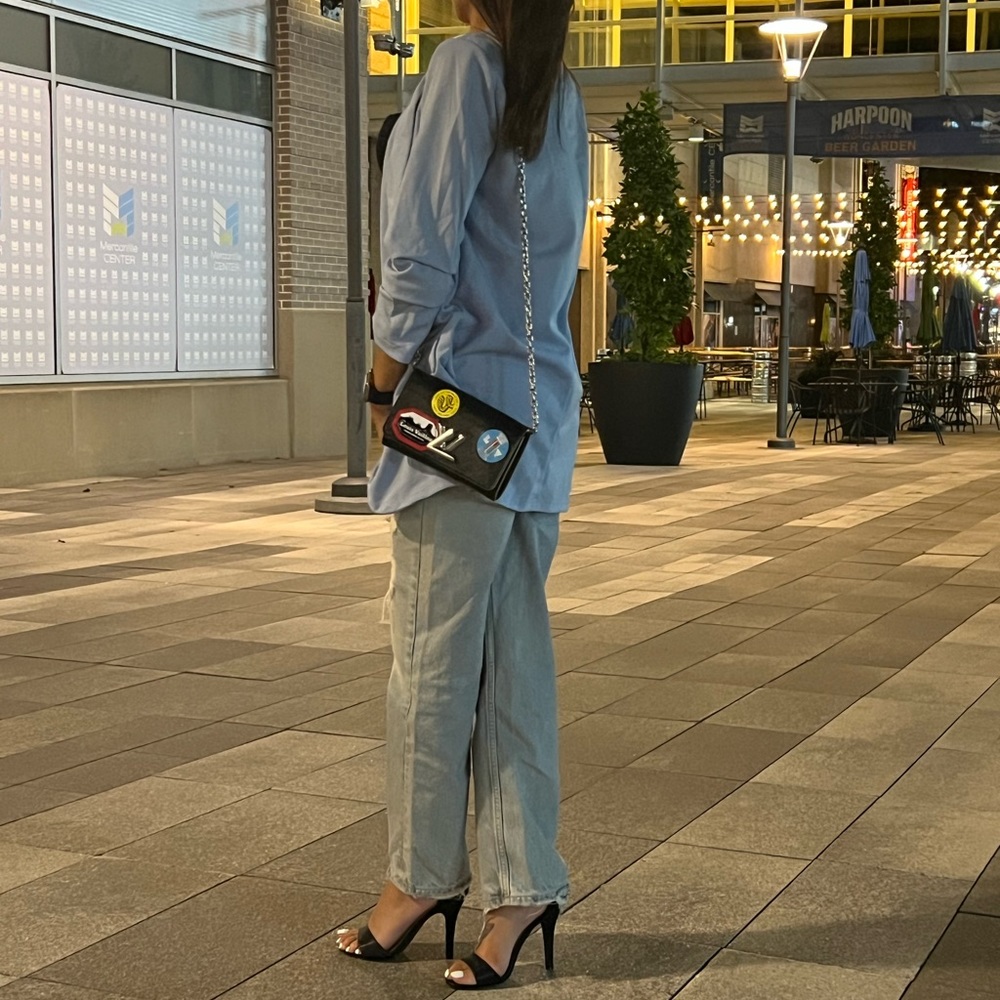 LOUIS VUITTON Epi World Tour Lock Twist crossbodybag/clutch LIMITED EDITION - Picture 11 of 13